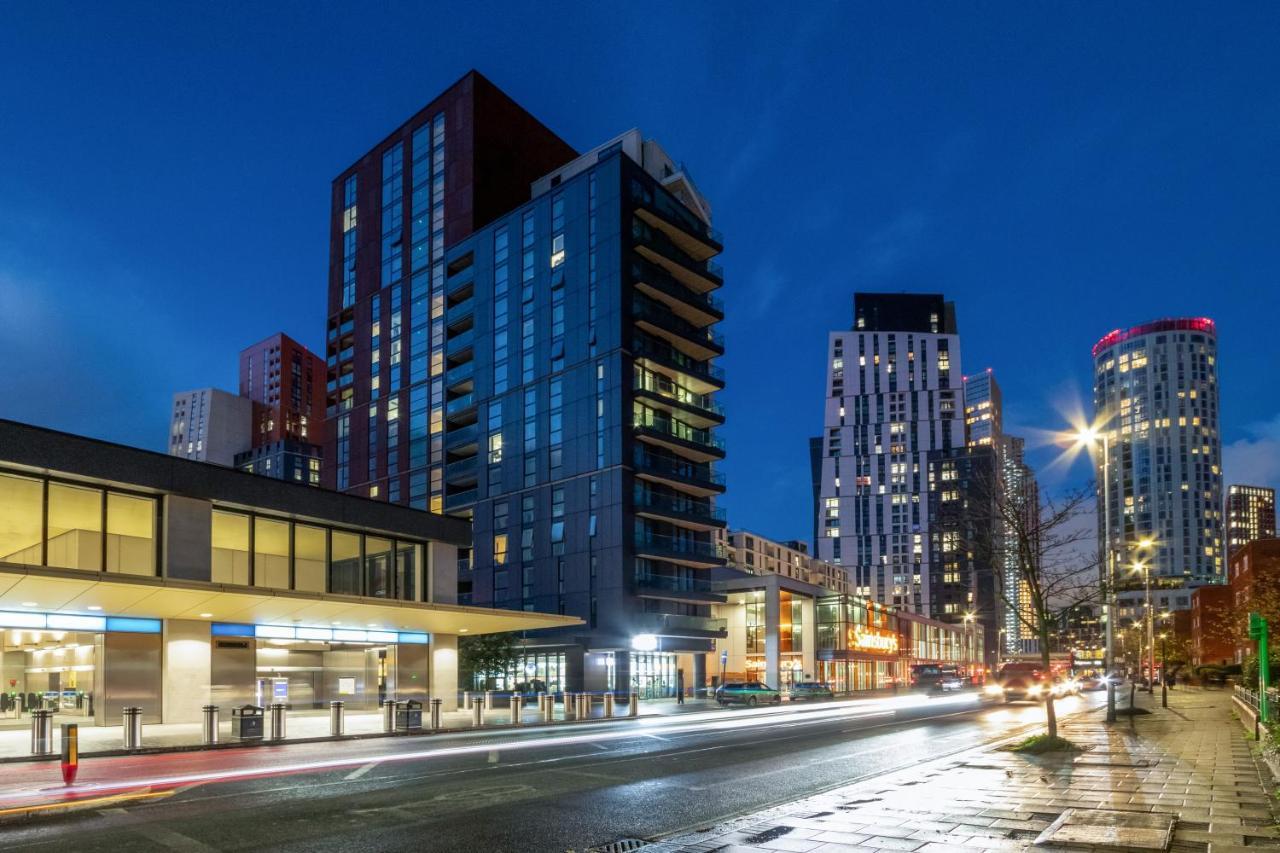 2 Bed 2 Bath Next To Nine Elms Station - Zone 1 Apartment London Bagian luar foto