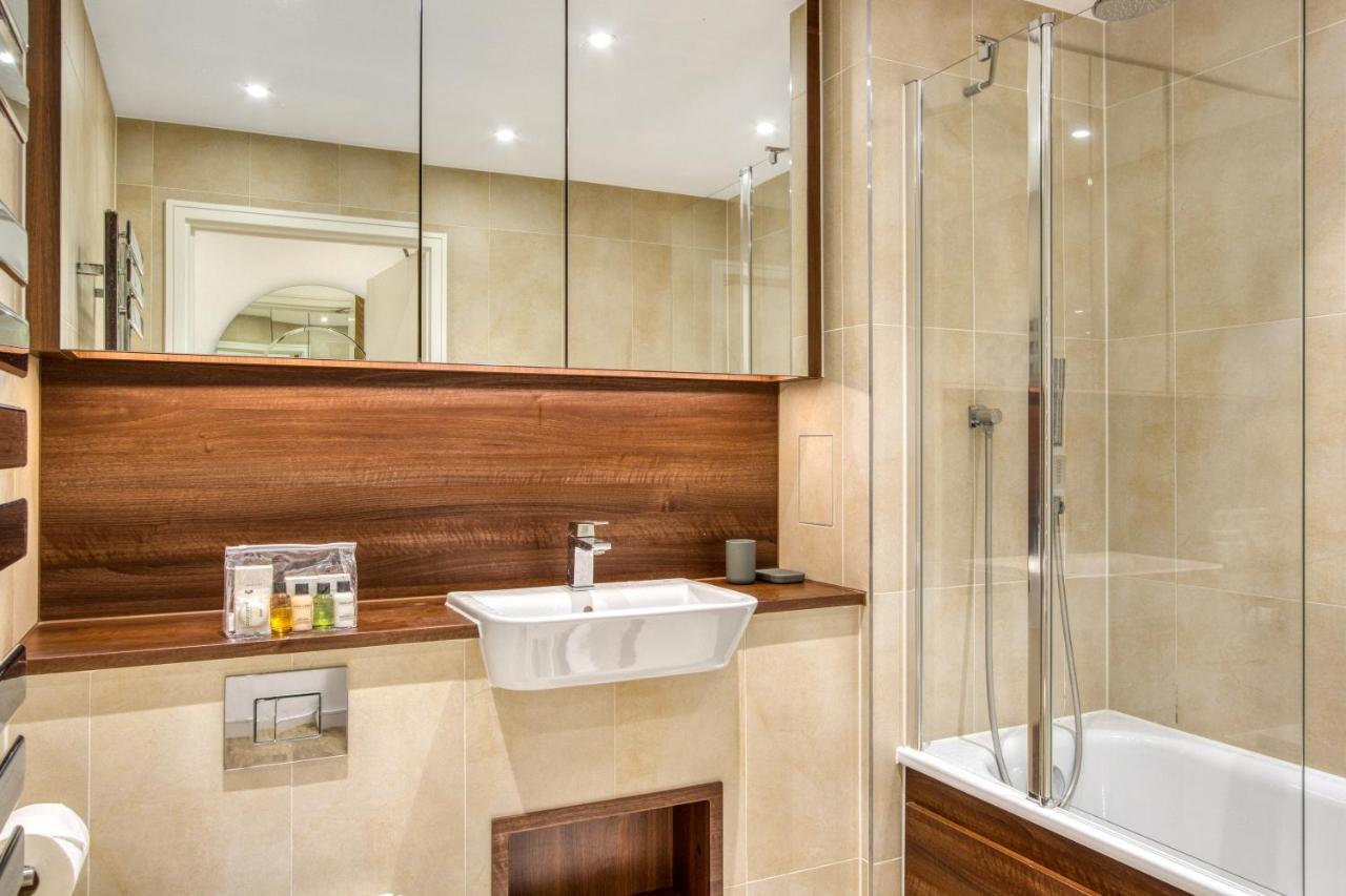 2 Bed 2 Bath Next To Nine Elms Station - Zone 1 Apartment London Bagian luar foto